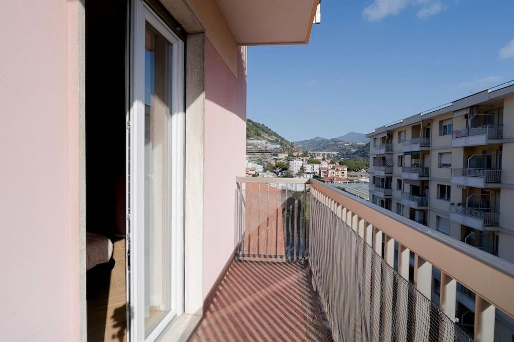Artpartment - 2 Camere - Wifi - Garage Vallecrosia Exterior photo